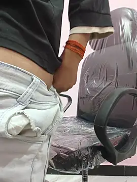 Iamyourdarling's cam snapshot