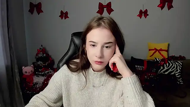 MoonShineShine's cam snapshot