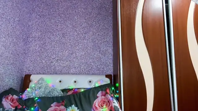 YahairaDuracher's cam snapshot