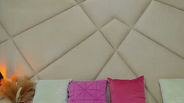 ChloeFrost live sex cam