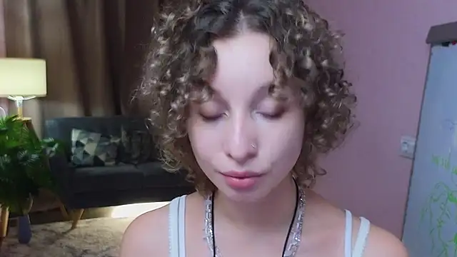 Mary_Wohlberg's cam snapshot