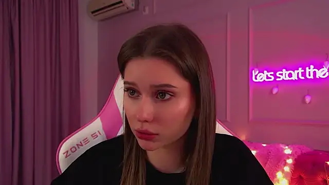 DianaVert's cam snapshot