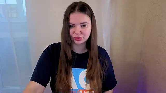 Cutie_Curvy's cam snapshot