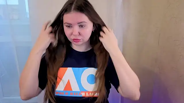 Cutie_Curvy's cam snapshot