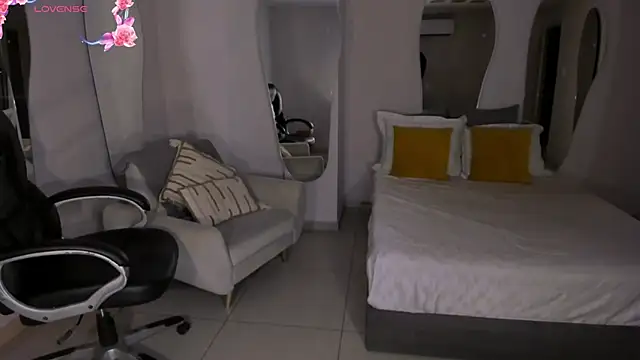 BellaRose_X's cam snapshot