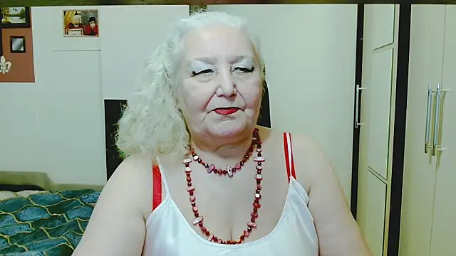 GrannyAlisa's cam snapshot