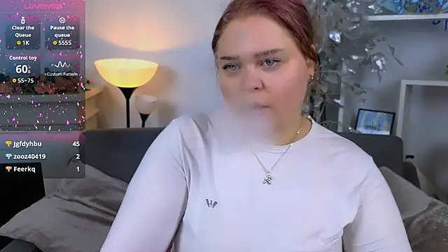 Erica__Alta's cam snapshot