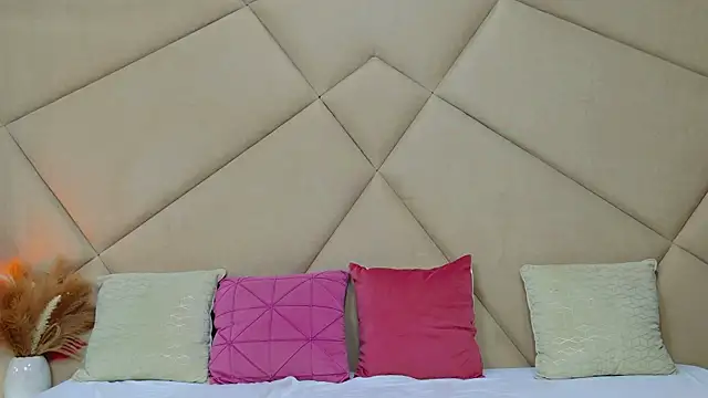 ChloeFrost's cam snapshot