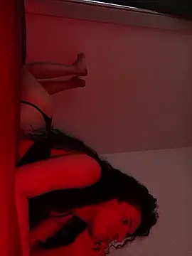 Hellebora live sex cam