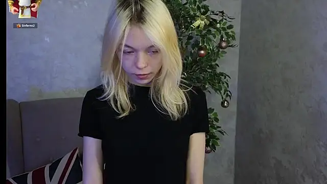 MillaHolt's cam snapshot