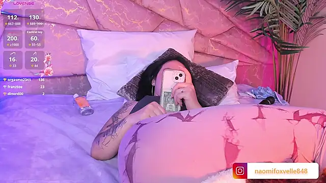 _Naomi_Fox_'s cam snapshot