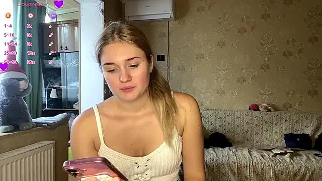 Malley_Saunds's cam snapshot