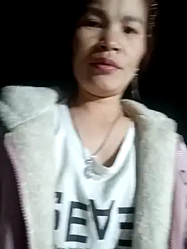 nangmo's cam snapshot