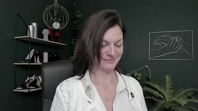 VivianWILD's cam snapshot