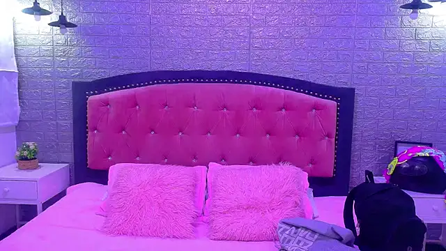 Natalie_loffreda's cam snapshot