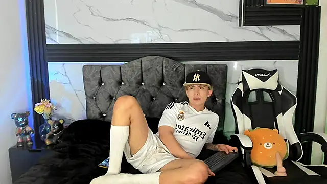 Saimonvela's cam snapshot