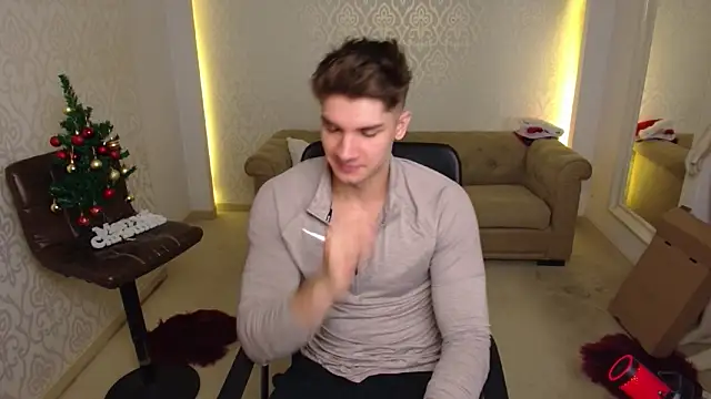 MaxKaiden live sex cam