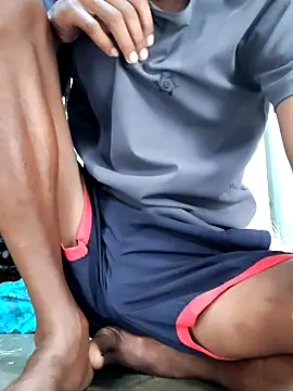 RAYI_Queen_4's cam snapshot