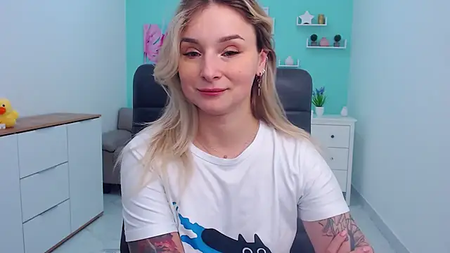 LilFleurish's cam snapshot