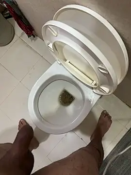 your_playboy_00's cam snapshot