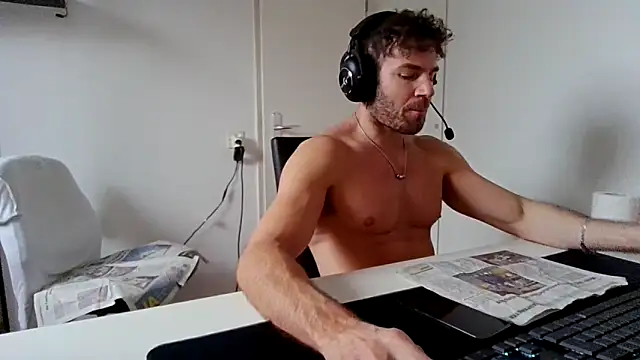 alpha-hunk live sex cam