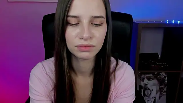 LuxMaya's cam snapshot