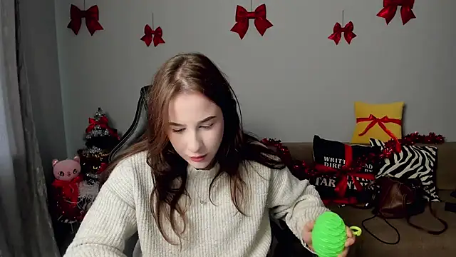 MoonShineShine's cam snapshot