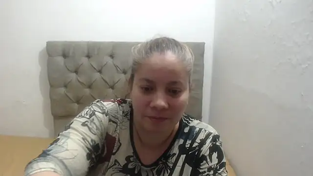 tiffany_horny_1's cam snapshot