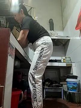 Basanis68's cam snapshot