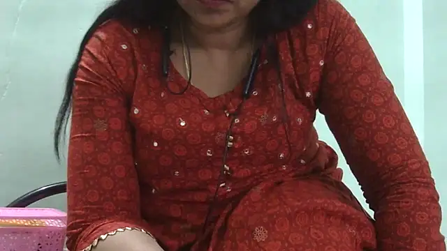 Pooja-suman's cam snapshot