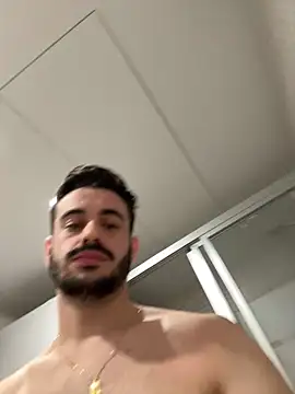 Carl242000 live sex cam