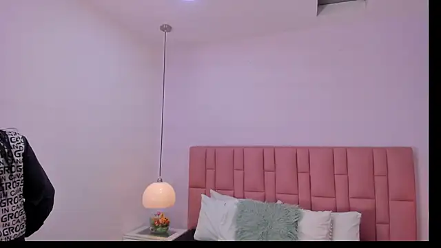 Amy_Ferreira's cam snapshot