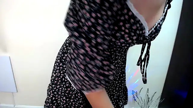 LiaSeass_'s cam snapshot