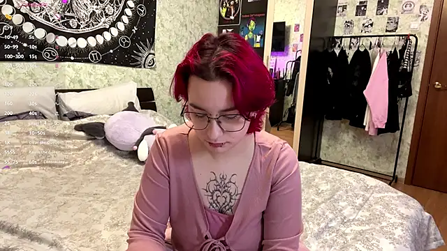 TheaMacrae's cam snapshot