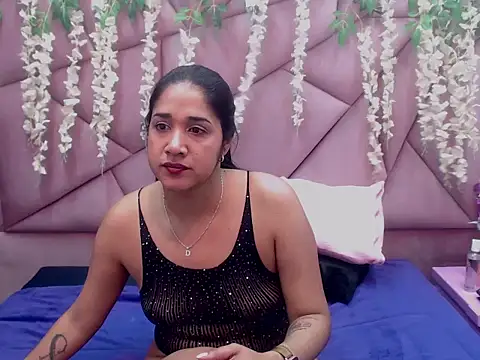 seleneRose69's cam snapshot