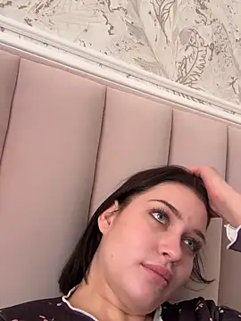 KikiWatson's cam snapshot