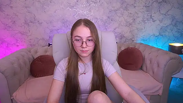 ArrinaWairr's cam snapshot