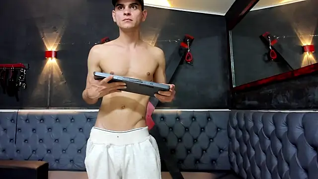 liam_coleman25 live sex cam