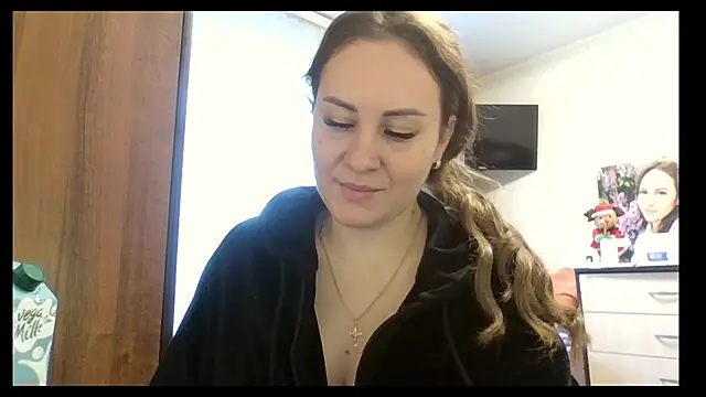 MeadowEyes's cam snapshot