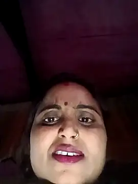 Pooja_hote's cam snapshot