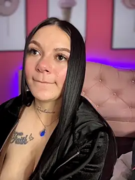 Megaan__More's cam snapshot