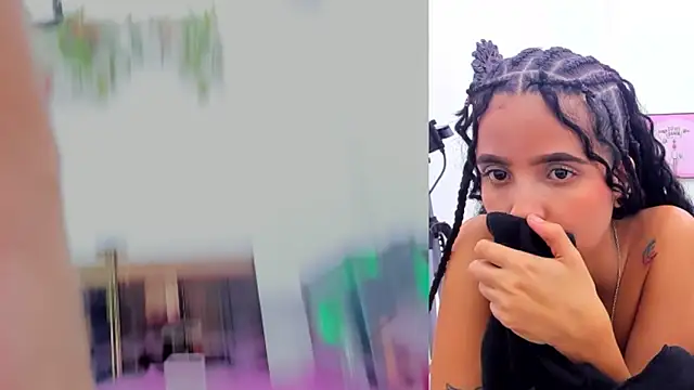 Athena_Jackson_'s cam snapshot