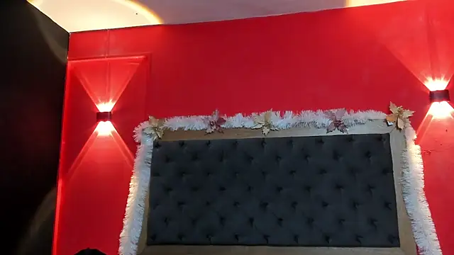 YayaHilton's cam snapshot