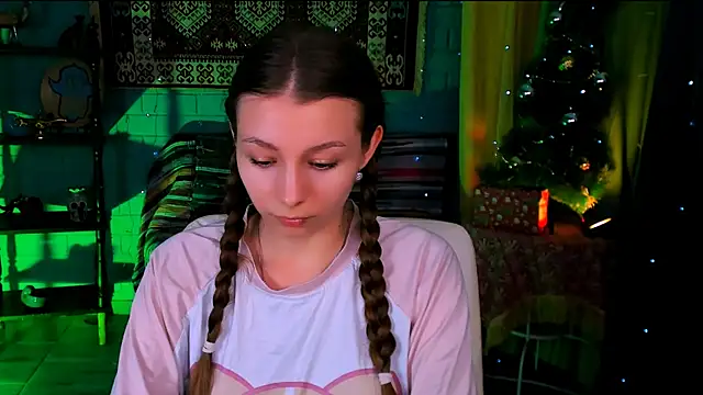 JulieDaniel's cam snapshot