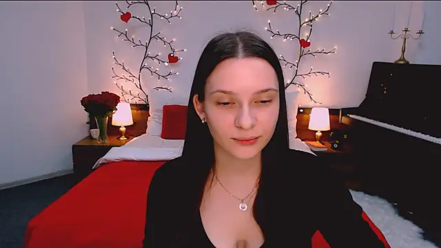 charming_berry's cam snapshot