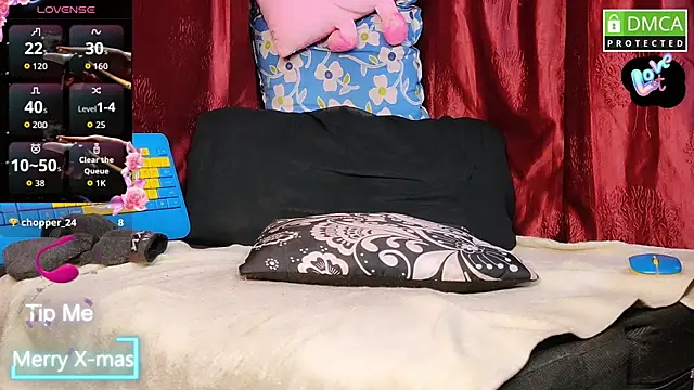 RONI--ROMANTIC's cam snapshot