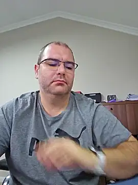 Andrew1900529's cam snapshot