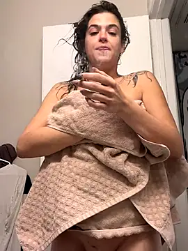 SafeinouterSpace's cam snapshot