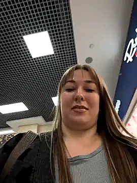 YourSweetRi's cam snapshot