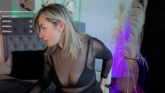 Isabella_lt's cam snapshot